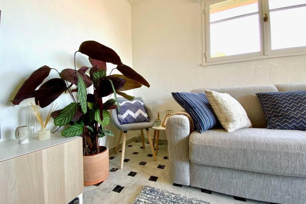 Superbe 4 Couchages Avec Terrasse - Clim - 50M De La Mer Saint-Raphaël Eksteriør bilde